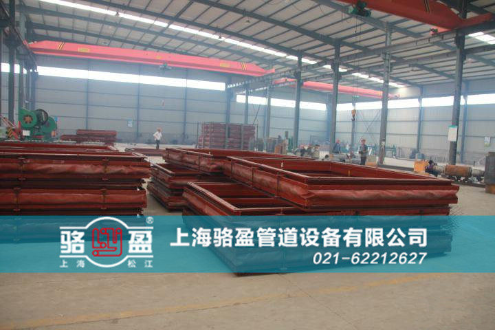 香港機(jī)場赤鱲角<a href=http://m.wwwliyi.com target=_blank class=infotextkey>非金屬補(bǔ)償器</a>生產(chǎn)廠家